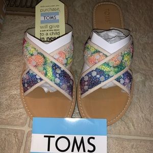 Toms sandals